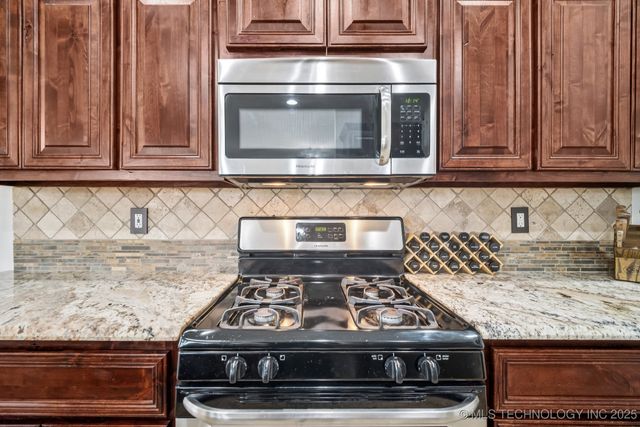 1620 E Boston Court, Broken Arrow, OK 74012