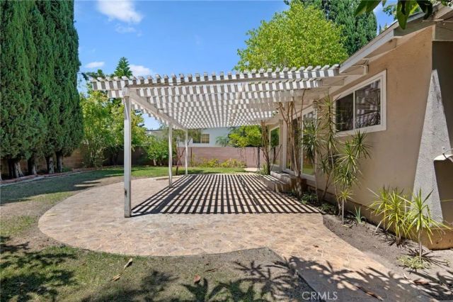 6217 Van Noord Avenue, Valley Glen, CA 91401