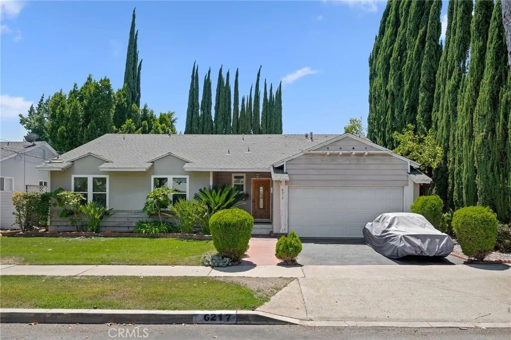6217 Van Noord Avenue, Valley Glen, CA 91401