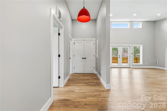 326 Emma Road, Asheville, NC 28806