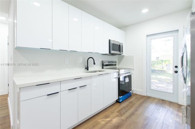 1814 NW 8th Pl, Fort Lauderdale, FL 33311