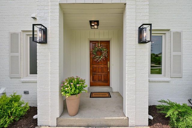 15635 Brojan DRIVE, Elm Grove, WI 53122