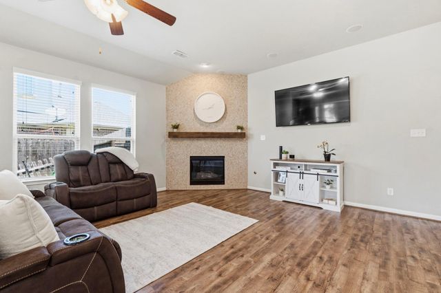 3900 Enchanted Timbers Lane, Spring, TX 77386