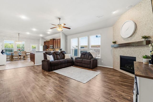 3900 Enchanted Timbers Lane, Spring, TX 77386