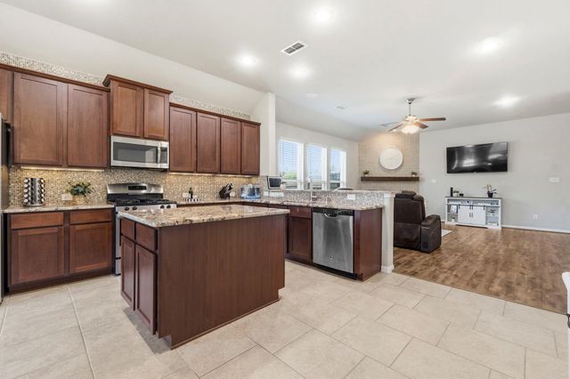 3900 Enchanted Timbers Lane, Spring, TX 77386