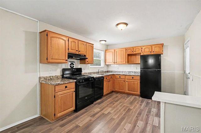1105 5th Plaza, Florissant, MO 63031