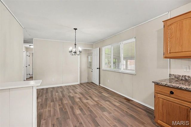 1105 5th Plaza, Florissant, MO 63031