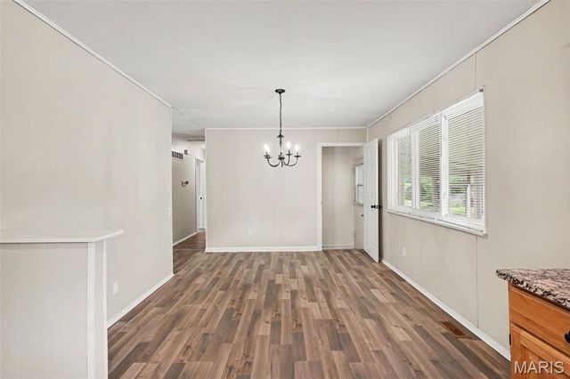 1105 5th Plaza, Florissant, MO 63031
