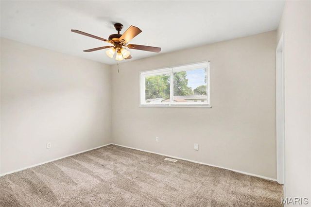 1105 5th Plaza, Florissant, MO 63031