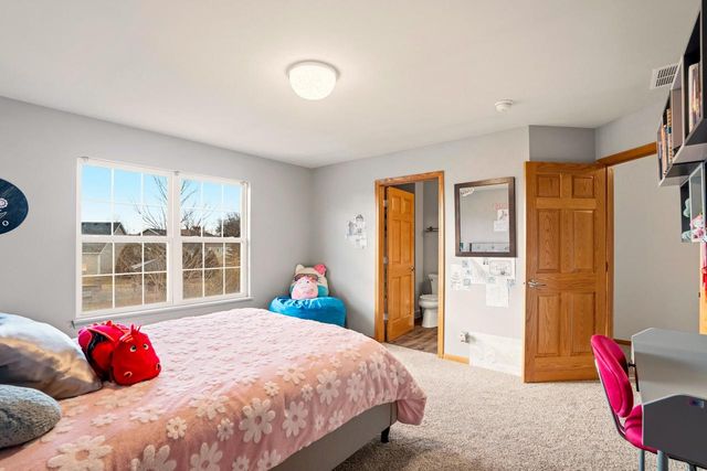 10840 45th AVENUE, Pleasant Prairie, WI 53158