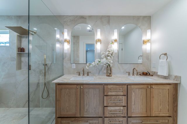 320 Cross Timbers Drive, Double Oak, TX 75077