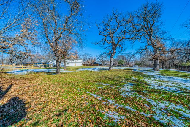 320 Cross Timbers Drive, Double Oak, TX 75077