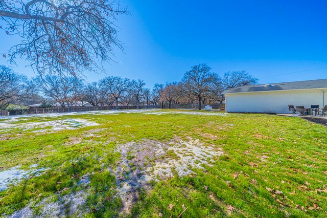 320 Cross Timbers Drive, Double Oak, TX 75077