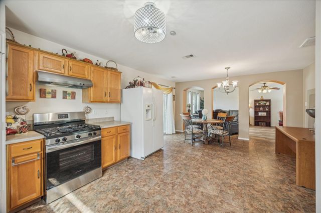 12811 Rio Lindo Street, Rosharon, TX 77583