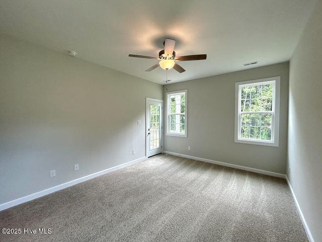 1231 Inner Banks Lane, Jacksonville, NC 28546