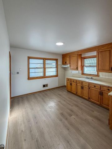 2901 Delaware AVENUE, Racine, WI 53403