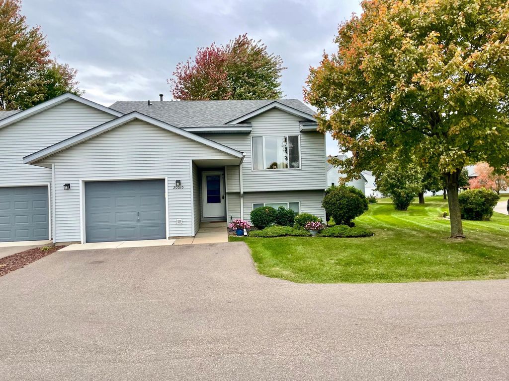 20035 Ideal Way, Lakeville, MN 55044