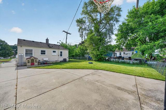 4643 Niagara Street, Wayne, MI 48184