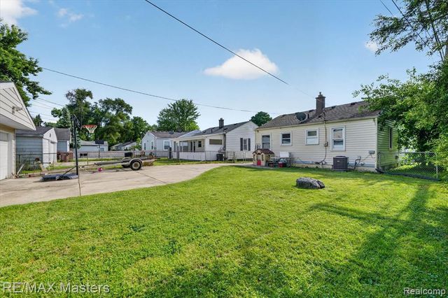 4643 Niagara Street, Wayne, MI 48184