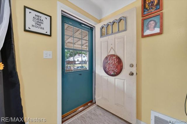 4643 Niagara Street, Wayne, MI 48184