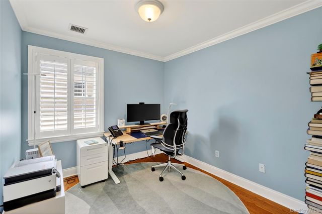228 Sarles Lane, Pleasantville, NY 10570