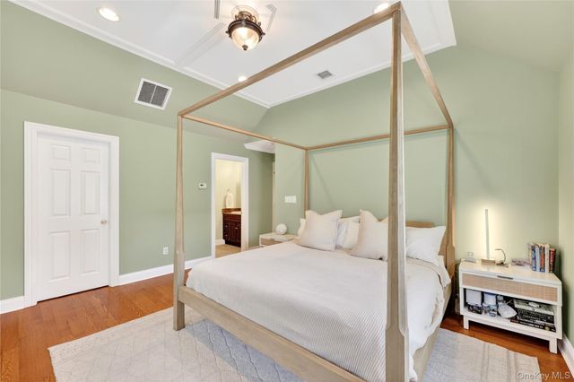 228 Sarles Lane, Pleasantville, NY 10570