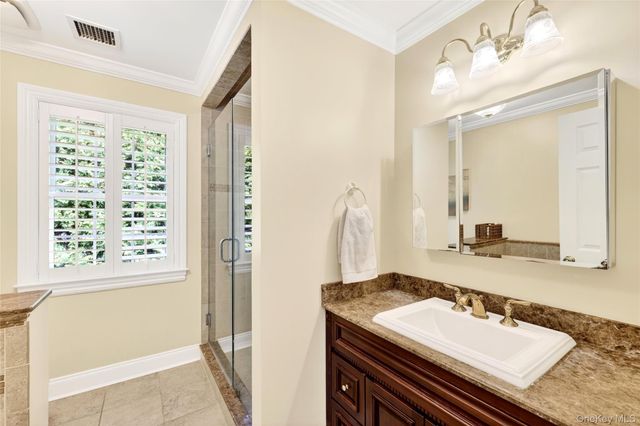 228 Sarles Lane, Pleasantville, NY 10570