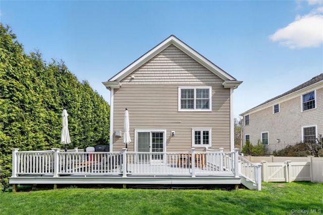 228 Sarles Lane, Pleasantville, NY 10570