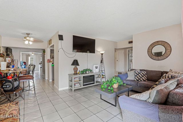 7088 Yvonne Court, El Paso, TX 79915