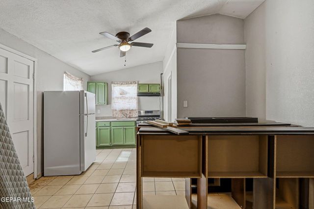 7088 Yvonne Court, El Paso, TX 79915