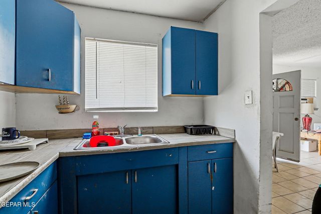7088 Yvonne Court, El Paso, TX 79915