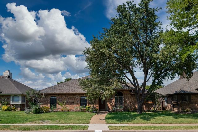618 Stone Canyon Drive, Irving, TX 75063