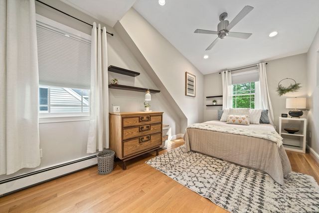 73 Hawthorne St, Boston, MA 02131