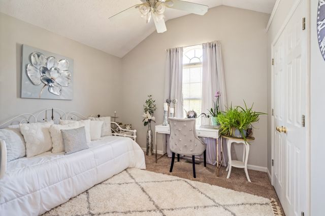 120 E Crawford Ct, Bell Buckle, TN 37020