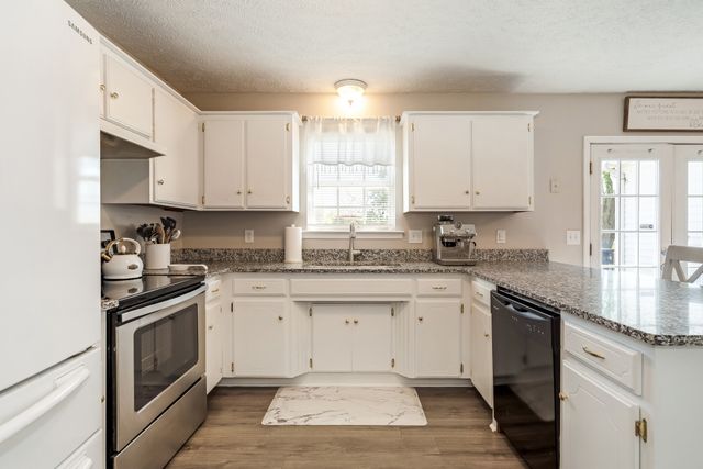 120 E Crawford Ct, Bell Buckle, TN 37020