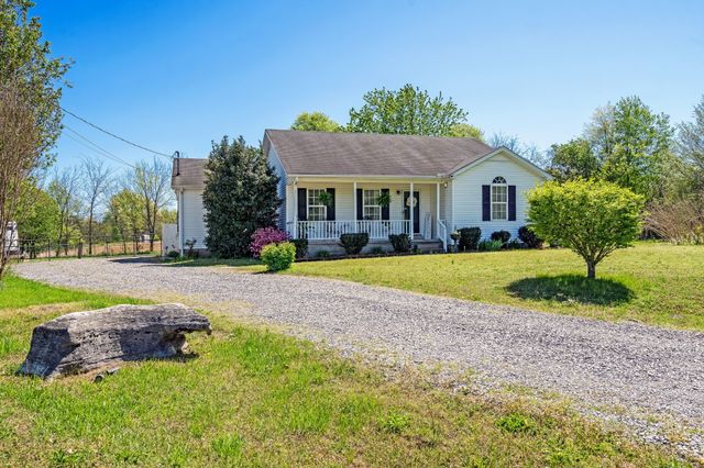 120 E Crawford Ct, Bell Buckle, TN 37020