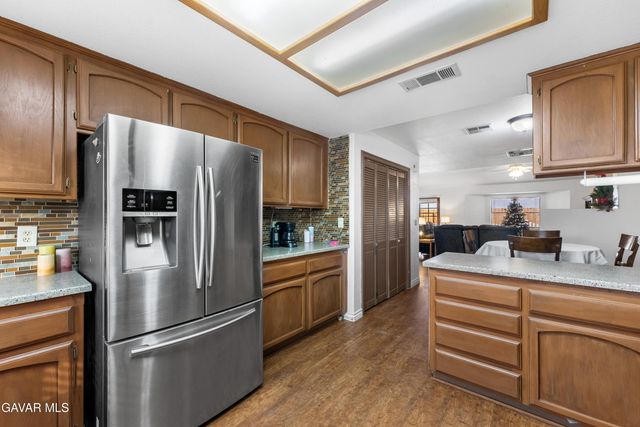 7236 Dogwood Ave Avenue, California City, CA 93505