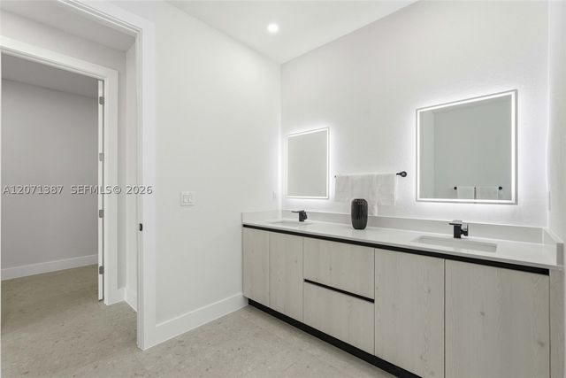 325 NE 15th Ter, Other, FL 33909