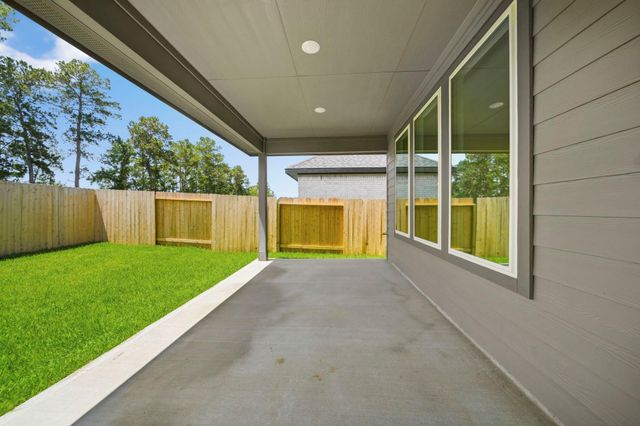 41010 Riverside Meadows Drive, Magnolia, TX 77354