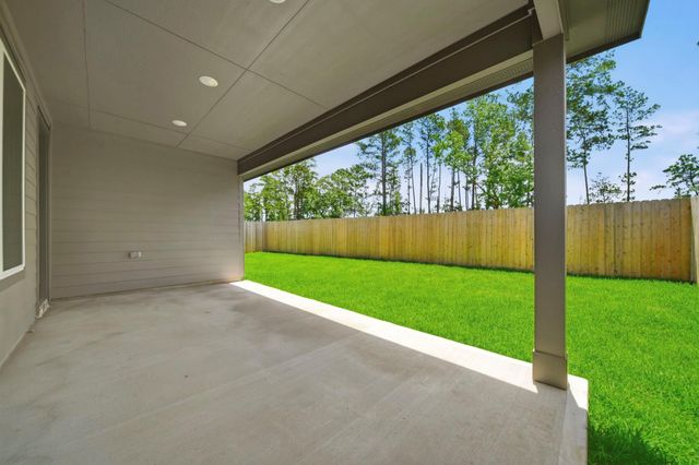 41010 Riverside Meadows Drive, Magnolia, TX 77354