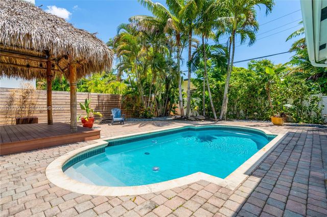 720 NE 17th Ter, Fort Lauderdale, FL 33304