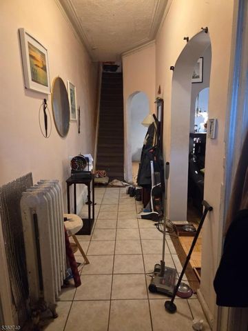 255 Arlington Ave, Jersey City, NJ 07305