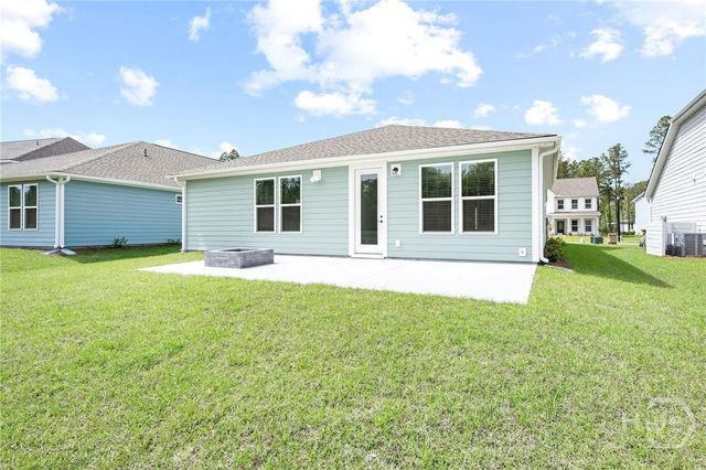 63 Chatham Lane, Richmond Hill, GA 31324