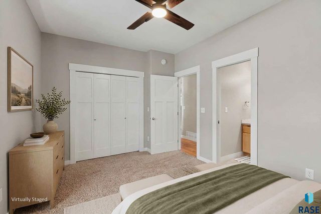 609 W Garden Pl Place, Sioux Falls, SD 57108