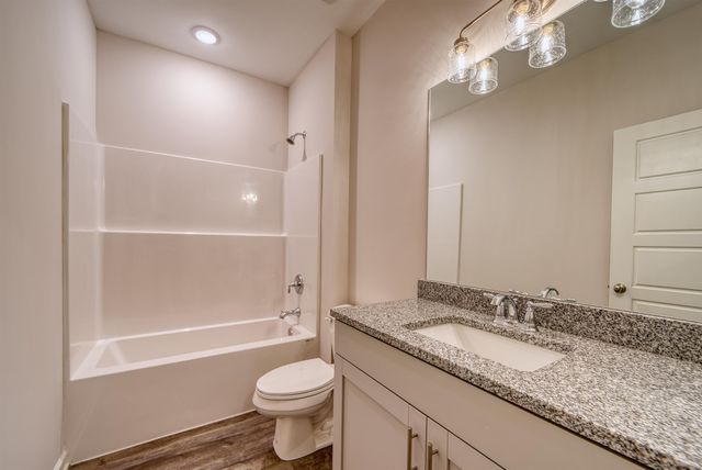 236 E WASHINGTON AVE, Covington, TN 38019