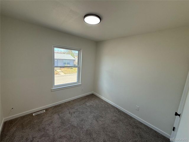 1820 Lyonesse St, Lafayette, CO 80026