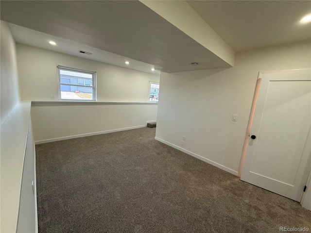 1820 Lyonesse St, Lafayette, CO 80026