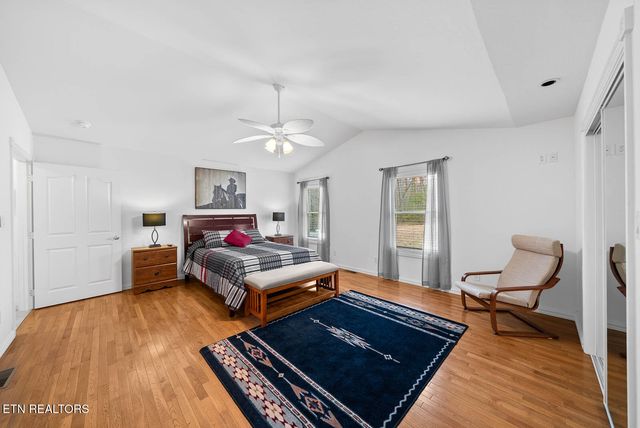 232 Grassland Rd, Crossville, TN 38572