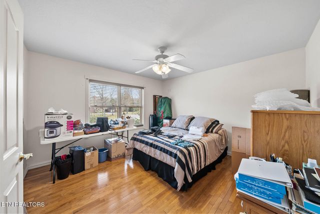 232 Grassland Rd, Crossville, TN 38572