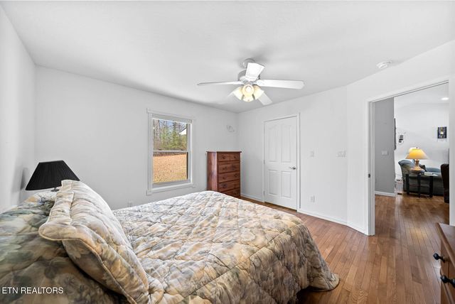 232 Grassland Rd, Crossville, TN 38572